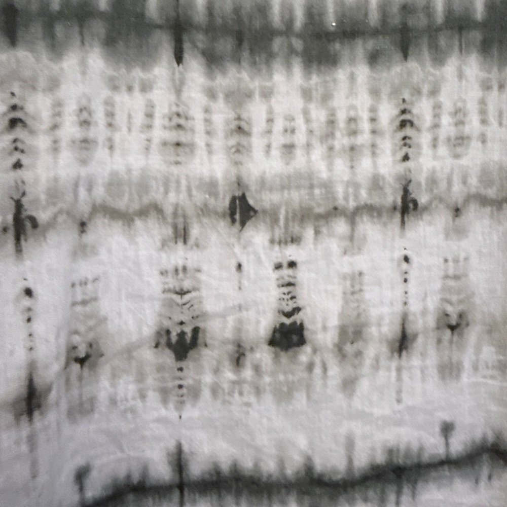 Bryn Walker Gray Artistic Pattern Top - image 5